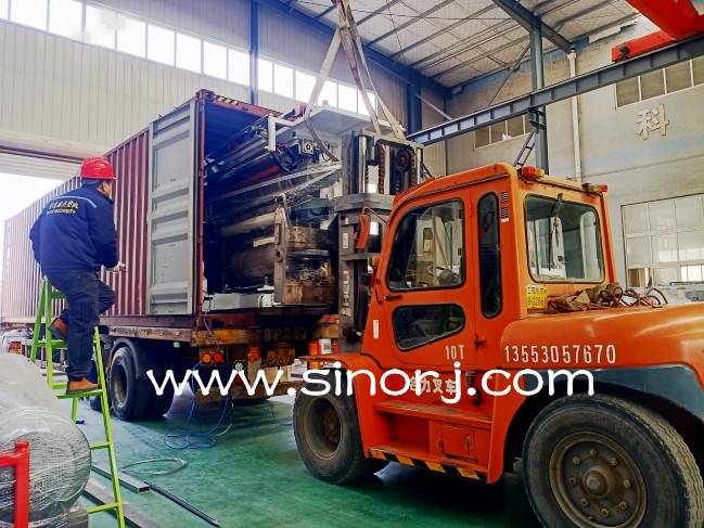 火爆了?。?！國內(nèi)外很受歡迎的pvc仿大理石板生產(chǎn)線裝柜發(fā)貨中。。。