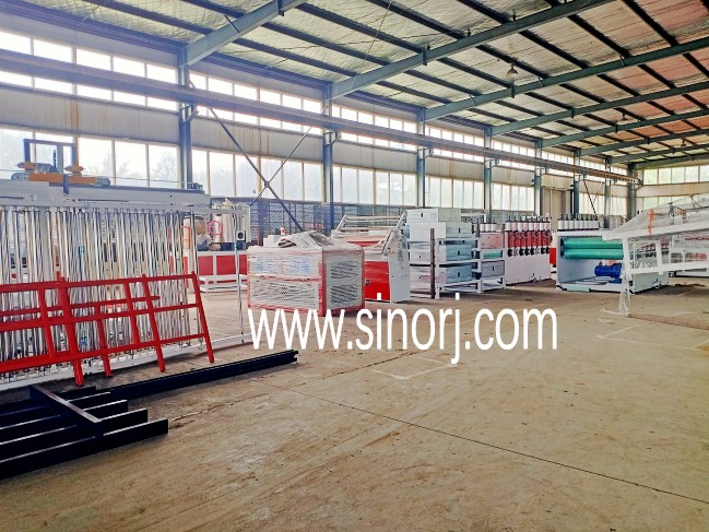 工廠試機(jī)，國外裝柜，國內(nèi)平板同步進(jìn)行中