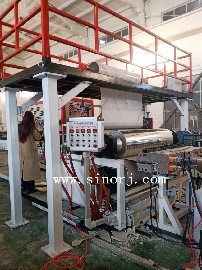 各種設(shè)備工廠試機中。。。UV板生產(chǎn)線、門板生產(chǎn)線、格柵板生產(chǎn)線、木飾面生產(chǎn)線。。。。。。